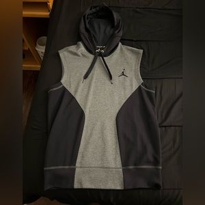 Men’s Jordan cutoff sleeve hoodie. Black and gray. Size S